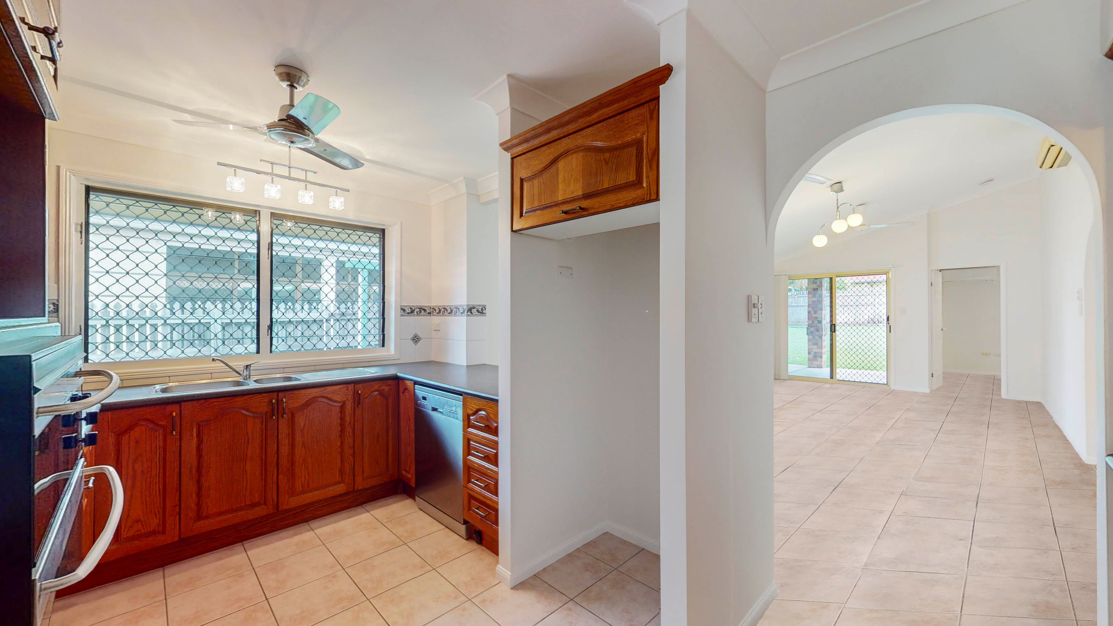 55 Regatta Crescent, Douglas QLD 4814, Douglas - Thumbnail 3