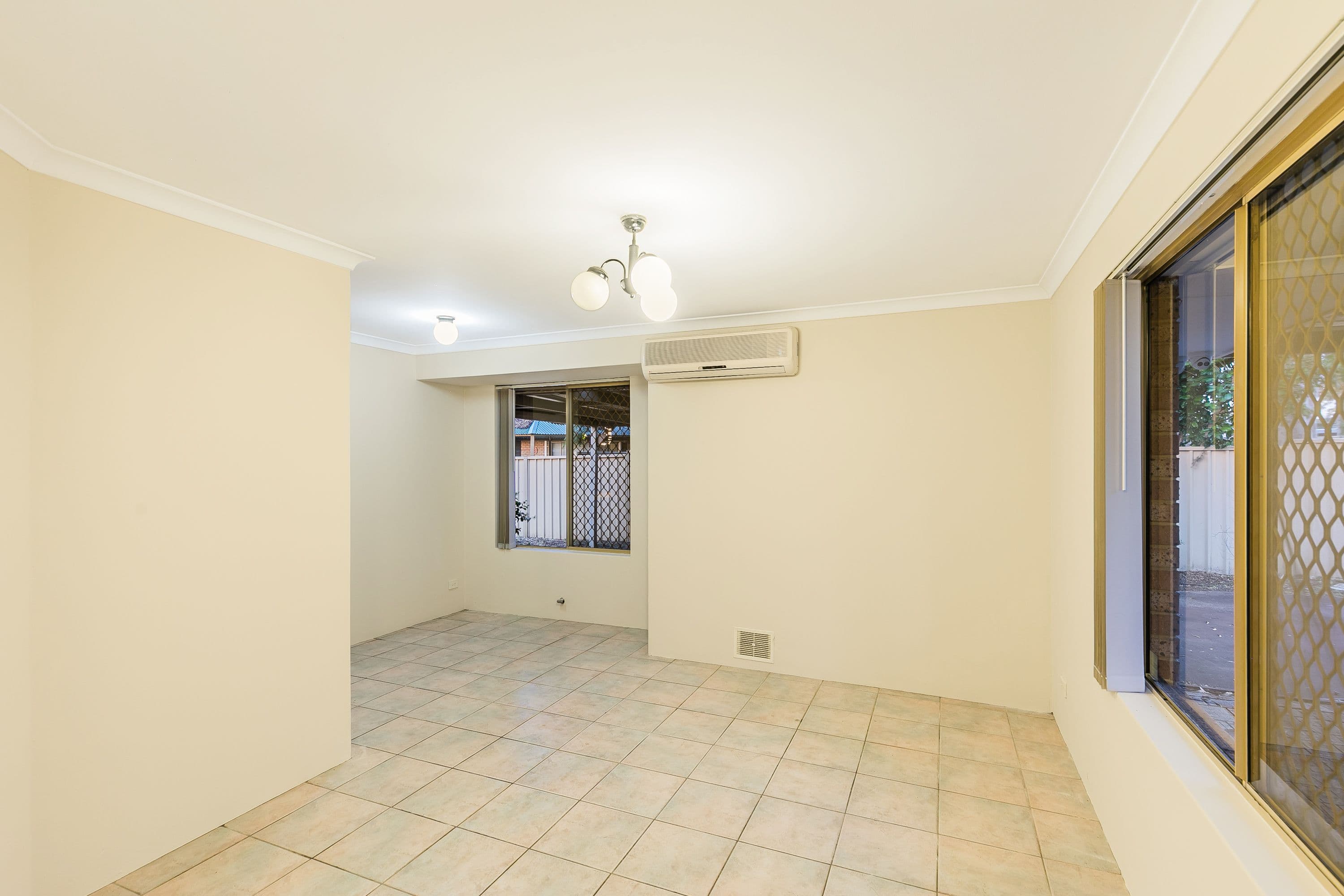 79 Williams Road, Seville Grove WA 6112, Seville Grove - Thumbnail 4