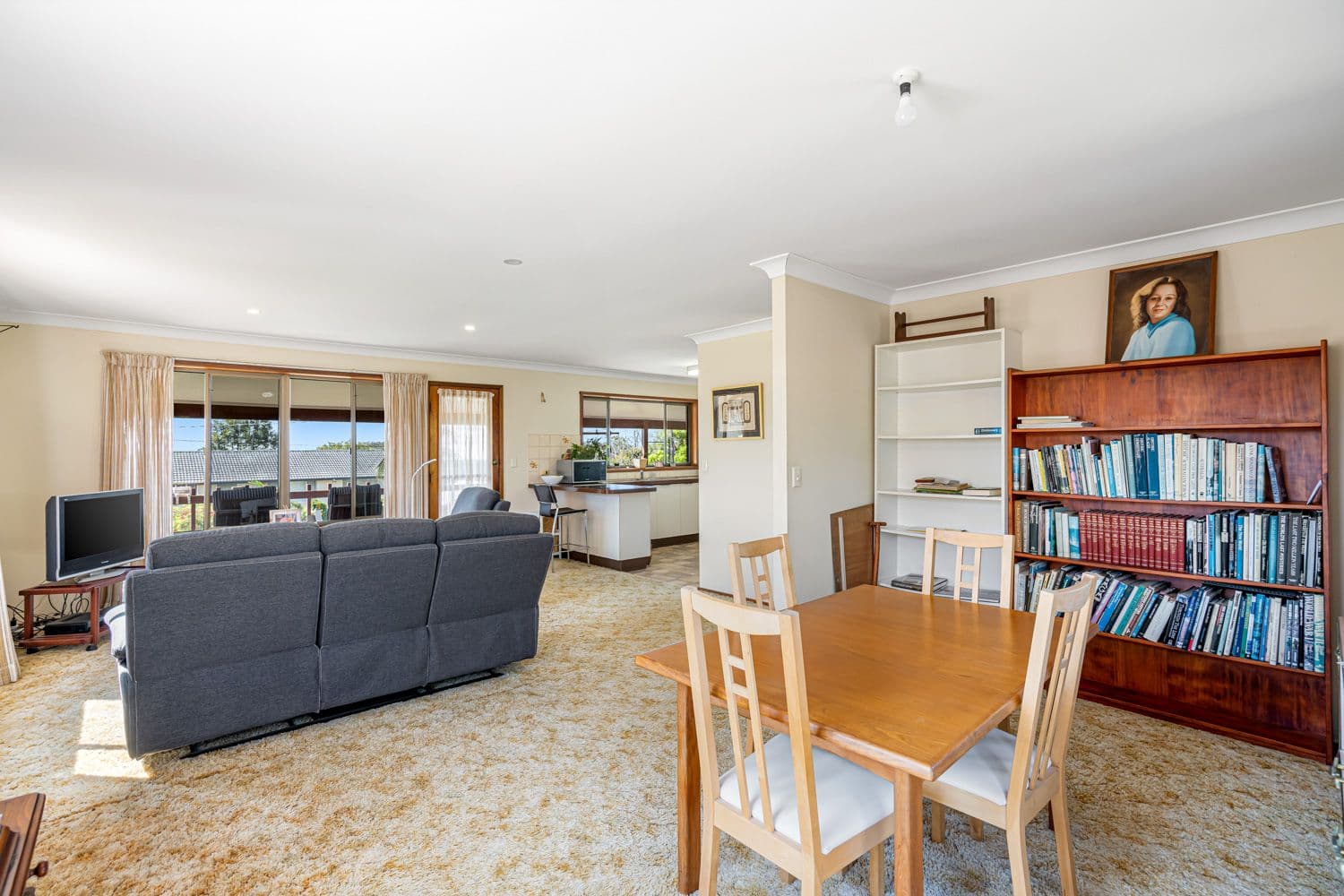 6 Sabrina Avenue, Bateau Bay NSW 2261, Bateau Bay - Thumbnail 5
