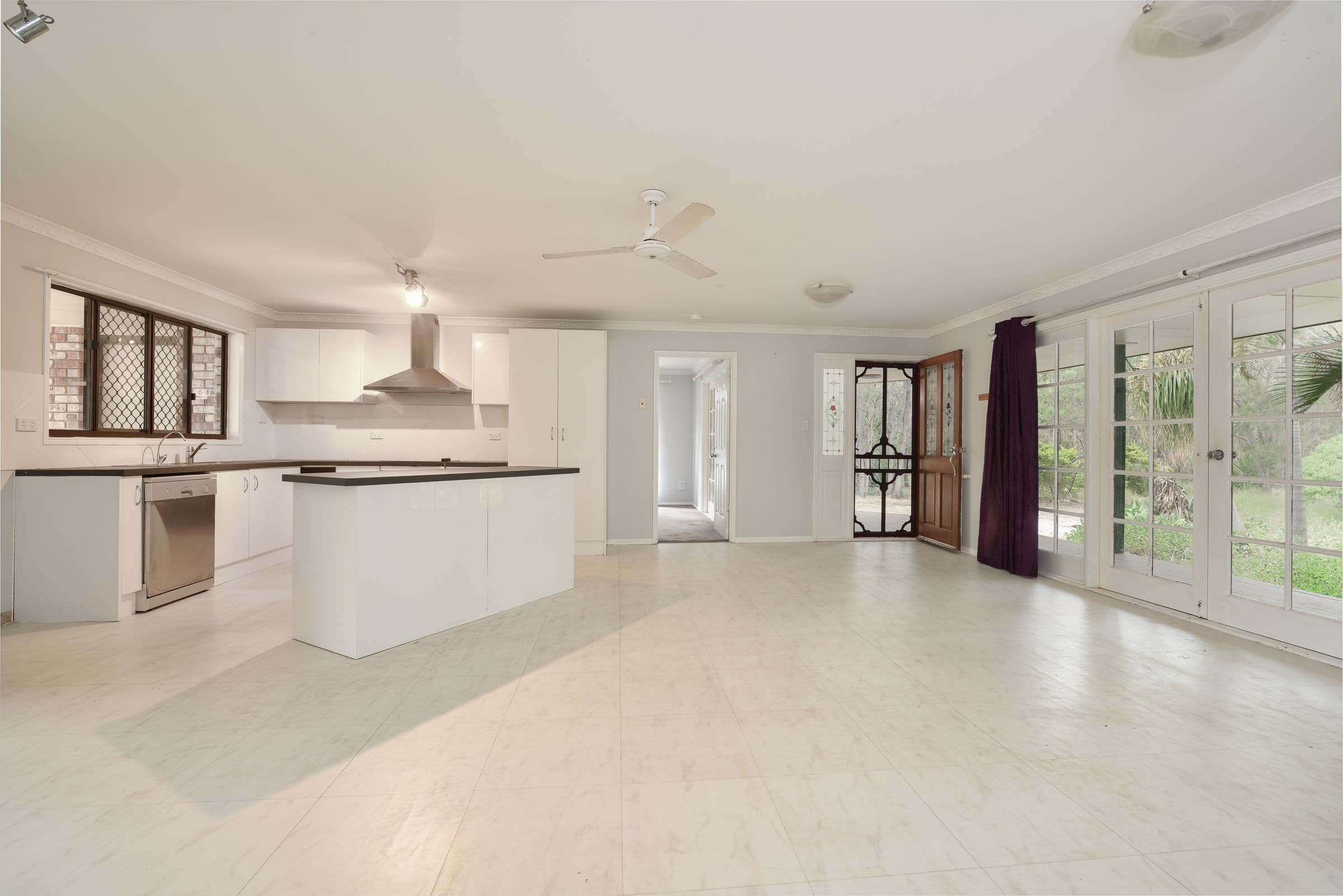 51 Flora Drive, Beecher QLD 4680, Beecher - Thumbnail 3