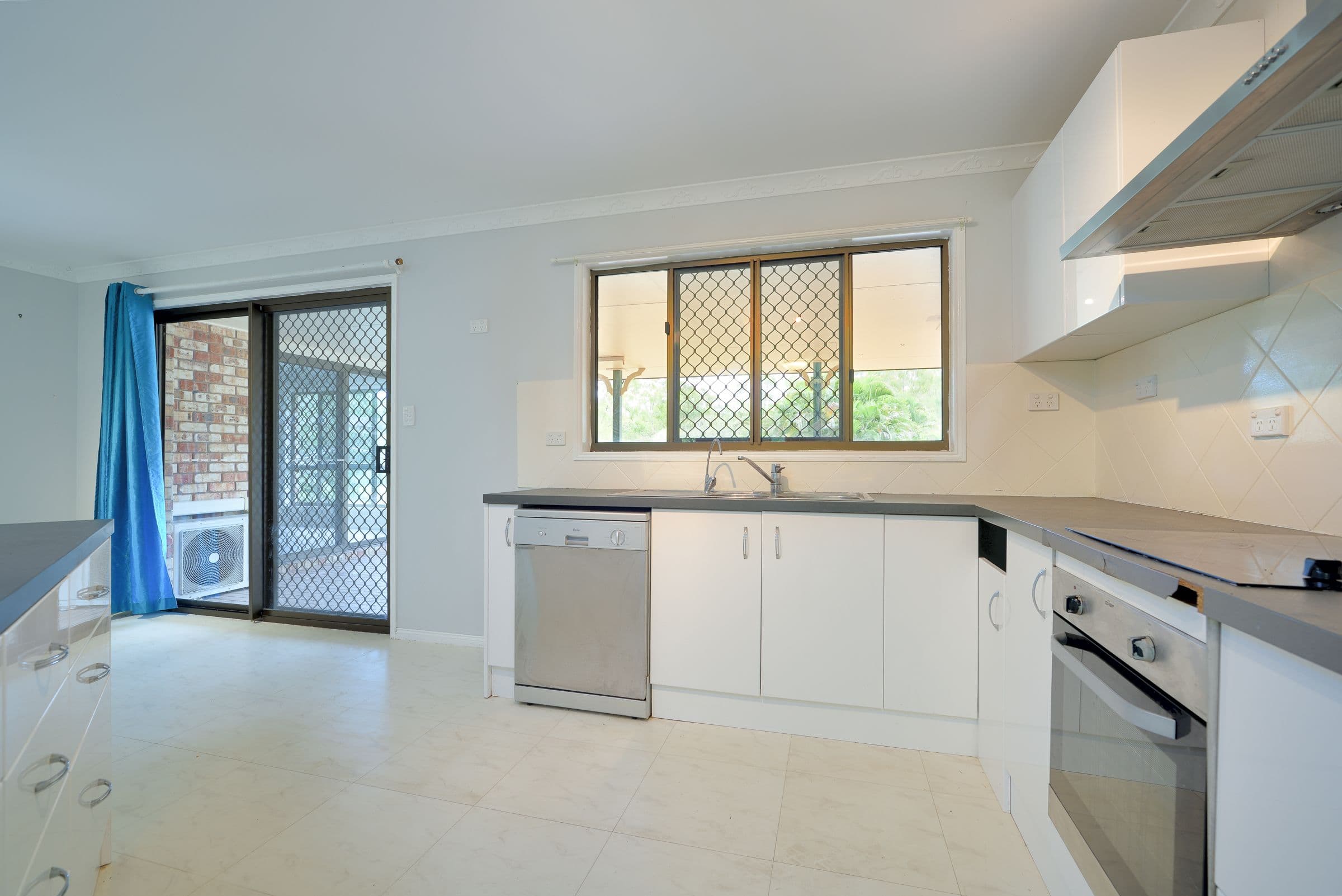 51 Flora Drive, Beecher QLD 4680, Beecher - Thumbnail 6