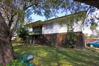 4  Bunyip Street, BURLEIGH HEADS QLD 4220, Burleigh Heads - Thumbnail 2
