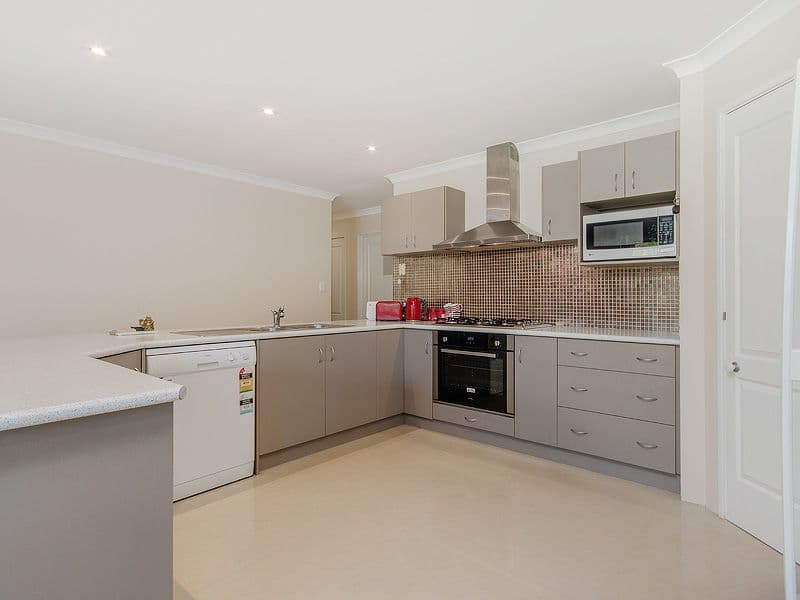 40 Rees Crescent, Rockingham WA 6168, Rockingham - Thumbnail 6