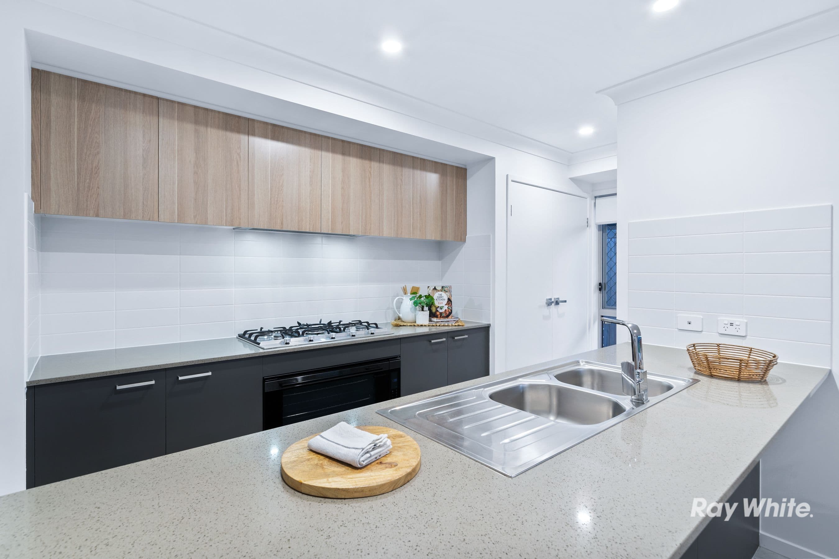 38 Branch Circuit, Greenbank QLD 4124, Greenbank - Thumbnail 2