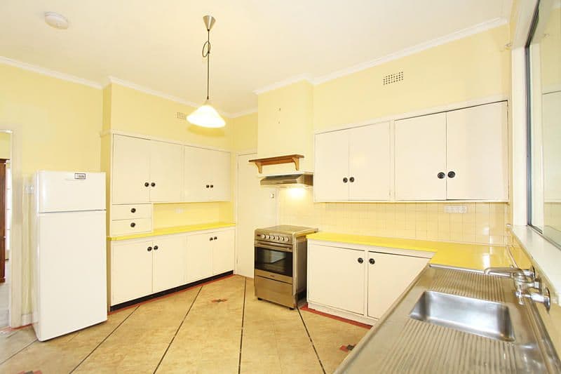 158 Warrigal Road, OAKLEIGH VIC 3166, Oakleigh - Thumbnail 3