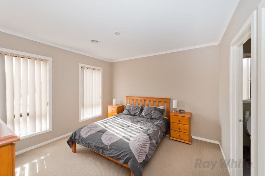 8 Spearfelt Street, KURUNJANG VIC 3337, Kurunjang - Thumbnail 5