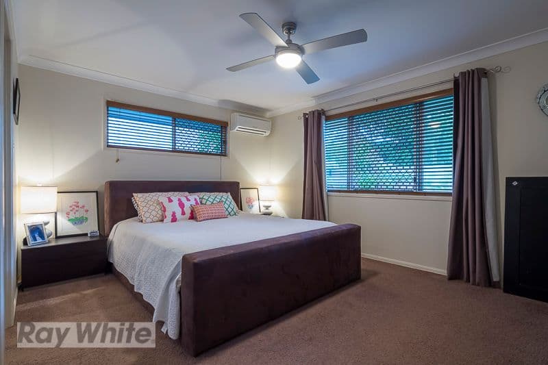 12 Scampi Place, REDLAND BAY QLD 4165, Redland Bay - Thumbnail 2