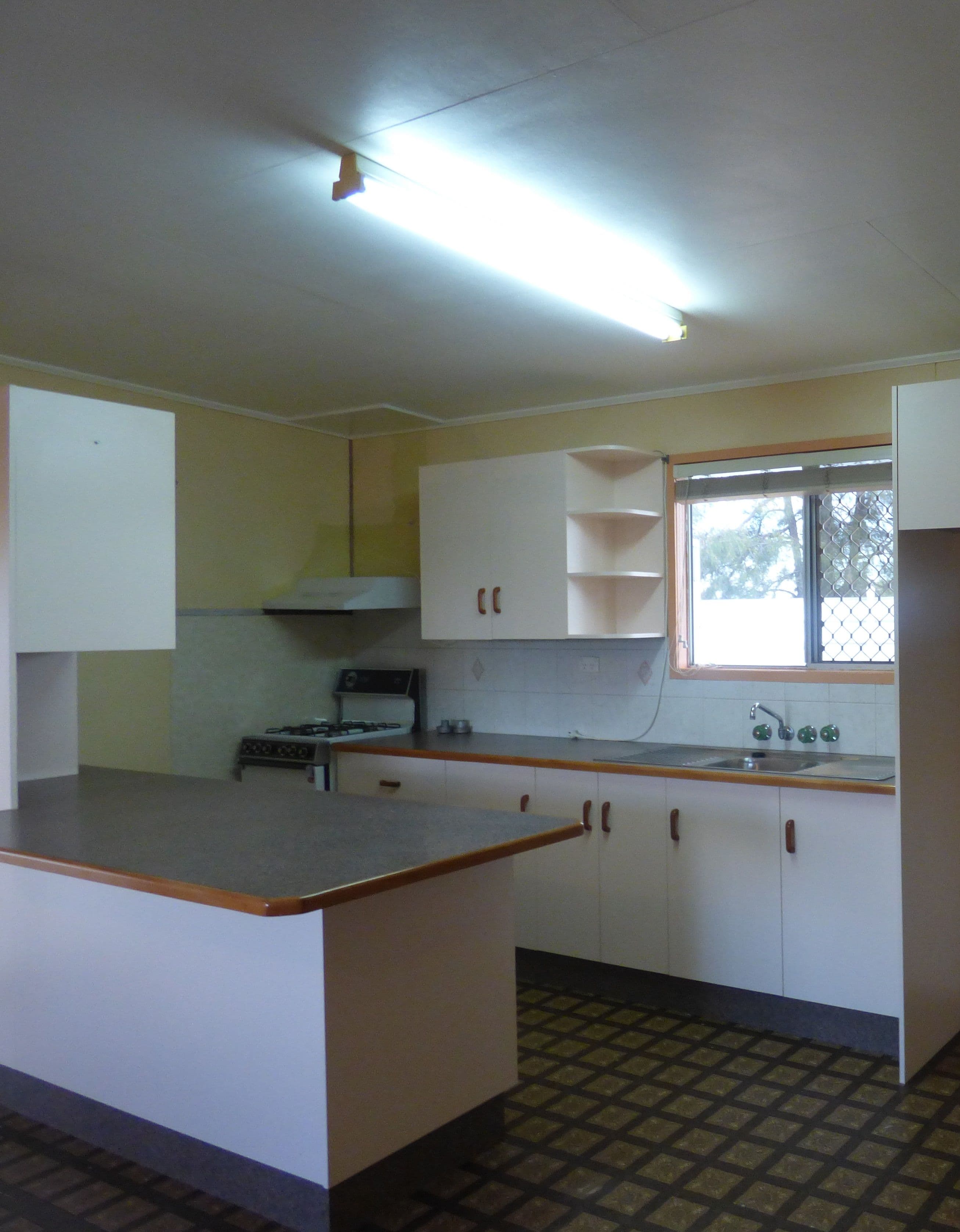 174 Duke Street, Roma QLD 4455, Roma - Thumbnail 3