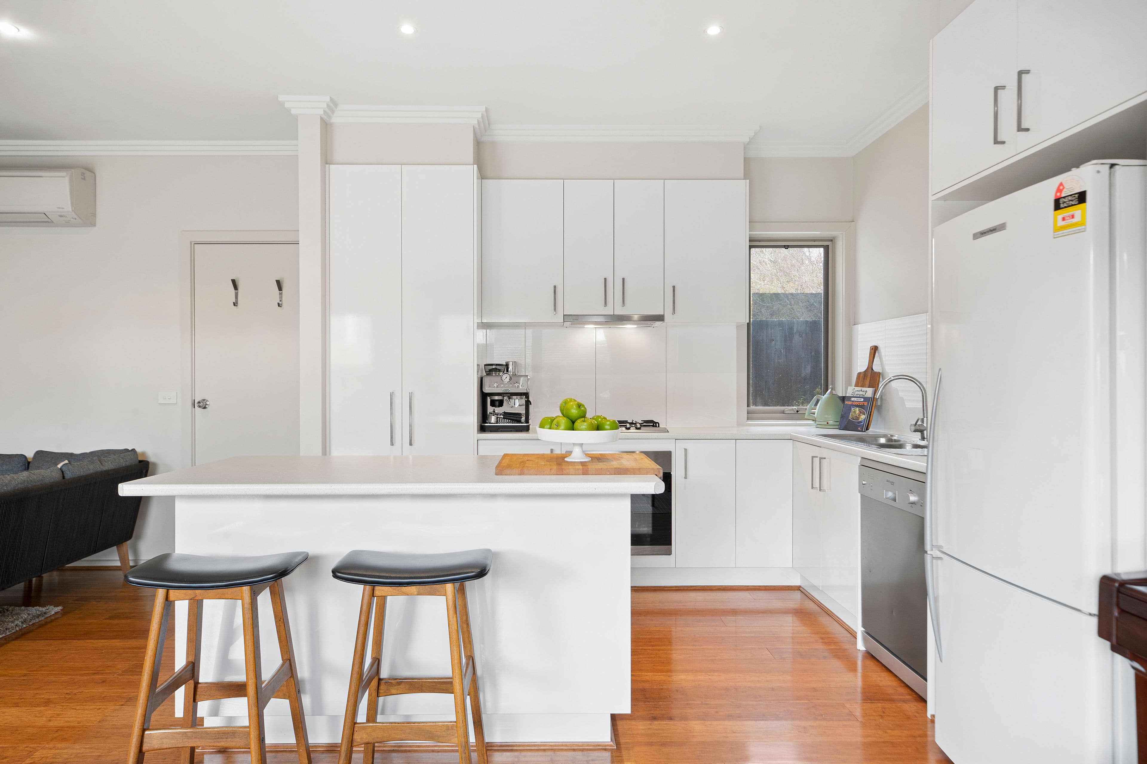 11 Neilson Street, Bayswater VIC 3153, Bayswater - Thumbnail 5