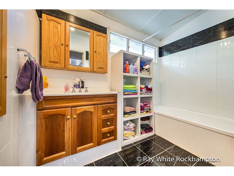7 Martin Street, Park Avenue QLD 4701, Park Avenue - Thumbnail 5