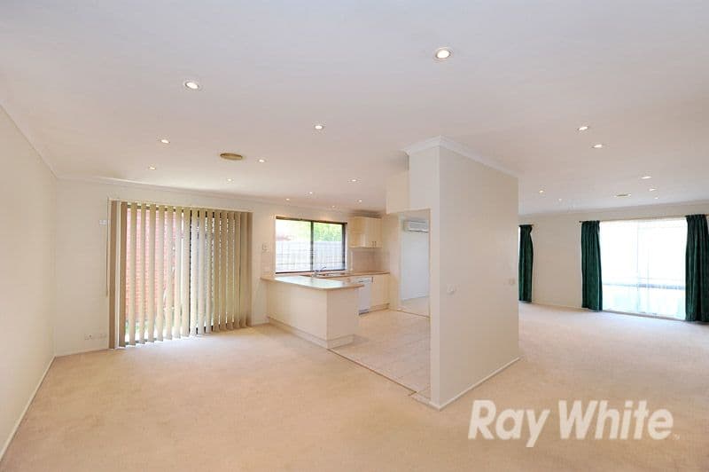 57 Jarryd Crescent, BERWICK VIC 3806, Berwick - Thumbnail 3