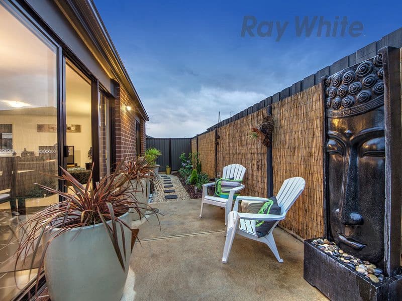 15 Michael Place, Point Cook VIC 3030, Point Cook - Thumbnail 6