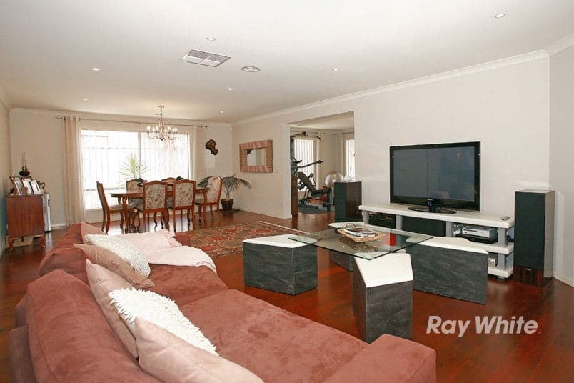 39 Sussex Avenue, CRANBOURNE NORTH VIC 3977, Cranbourne North - Thumbnail 3