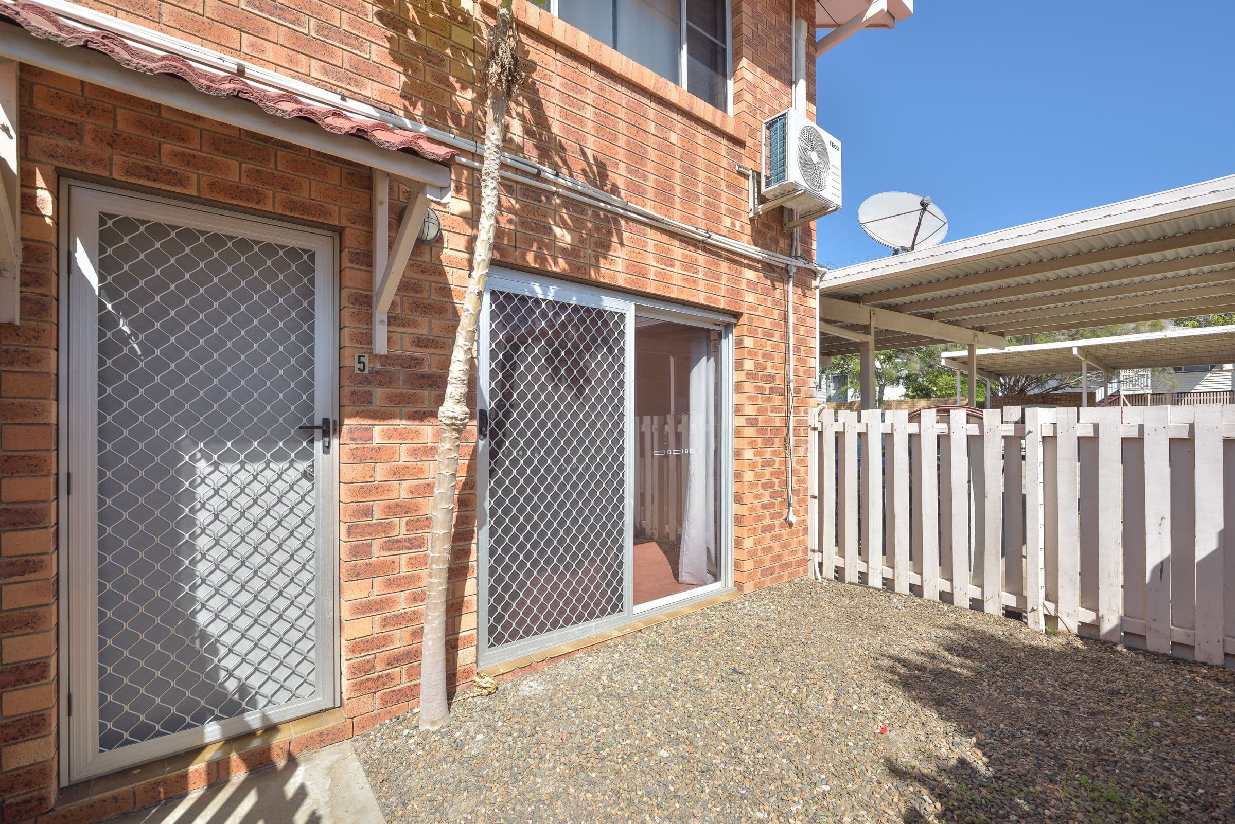 7 Eden Street, South Gladstone QLD 4680, South Gladstone - Image 1