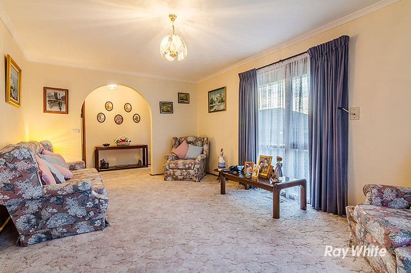 5 Salignus Court, Narre Warren VIC 3805, Narre Warren - Thumbnail 2