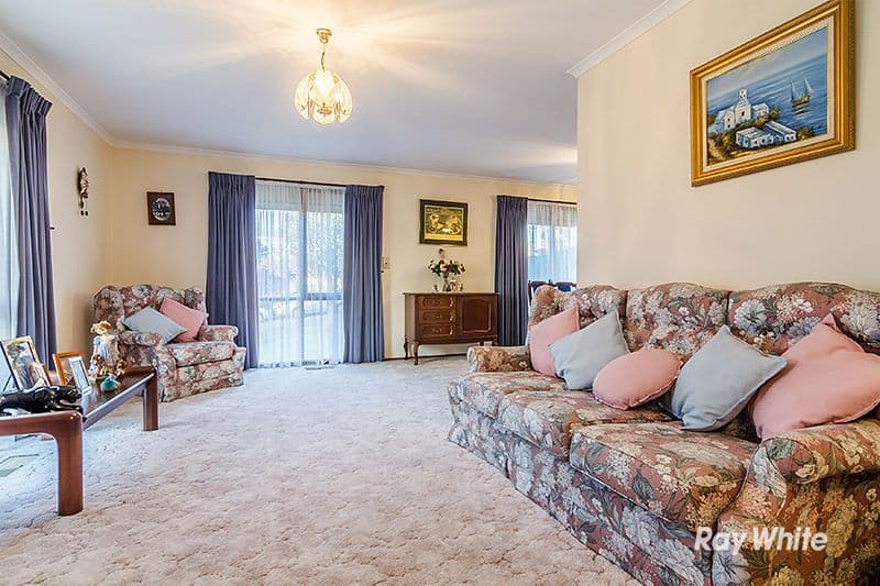 5 Salignus Court, Narre Warren VIC 3805, Narre Warren - Thumbnail 3