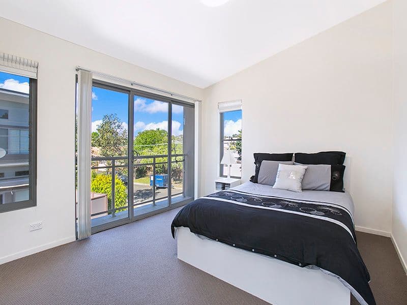 9 Fenton Avenue, CARINGBAH NSW 2229, Caringbah - Thumbnail 2