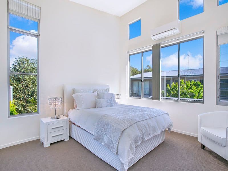 9 Fenton Avenue, CARINGBAH NSW 2229, Caringbah - Thumbnail 3