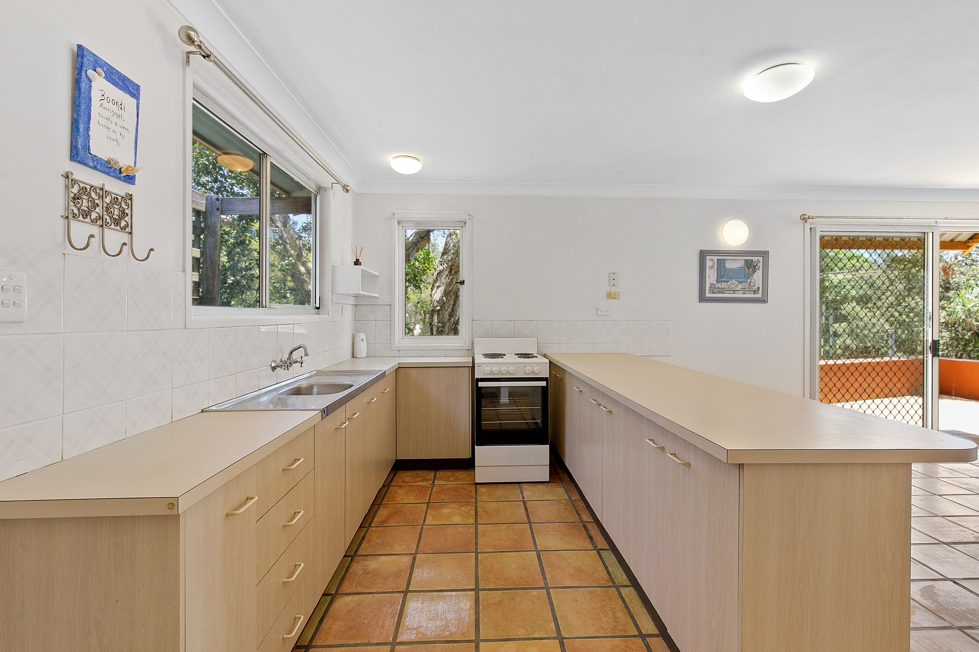 9 Booran Street, Point Lookout QLD 4183, Point Lookout - Thumbnail 6