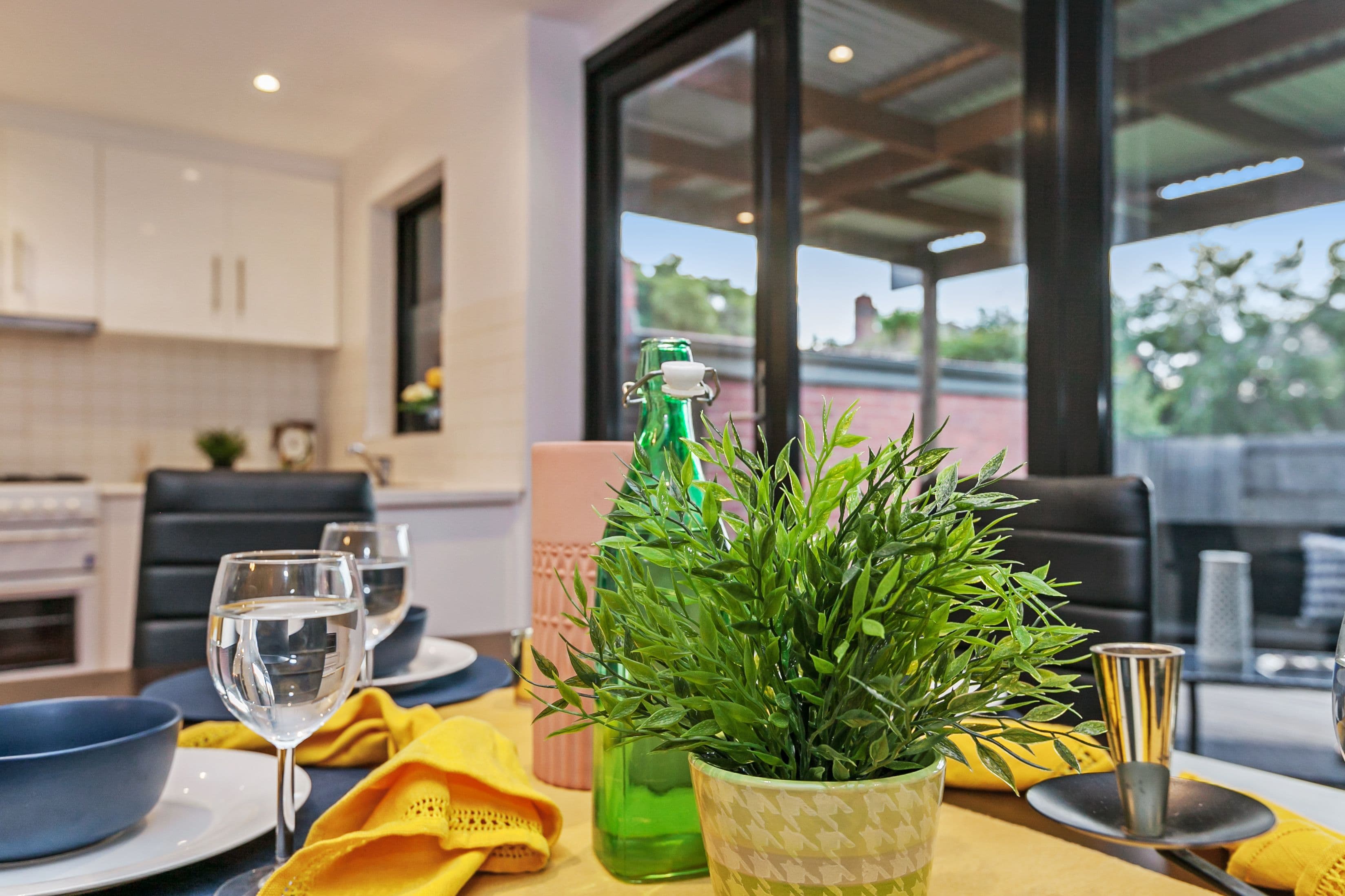 14 Verdun Grove, Reservoir VIC 3073, Reservoir - Thumbnail 8