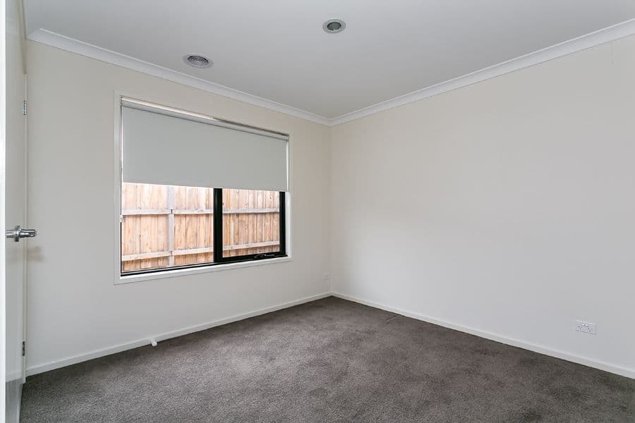 7 Maple Close, MELTON WEST VIC 3337, Melton West - Thumbnail 5