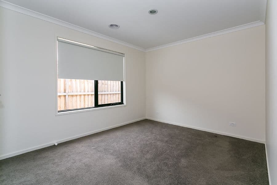 7 Maple Close, MELTON WEST VIC 3337, Melton West - Thumbnail 7
