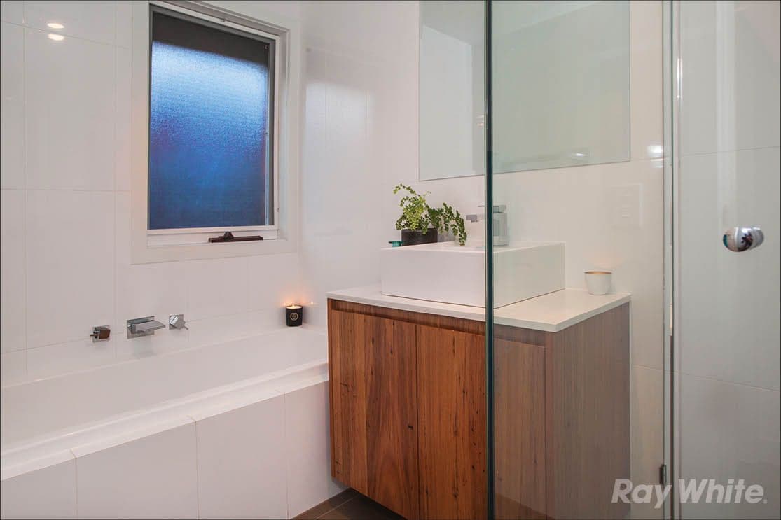 102 Haverbrack Drive, Mulgrave VIC 3170, Mulgrave - Thumbnail 7