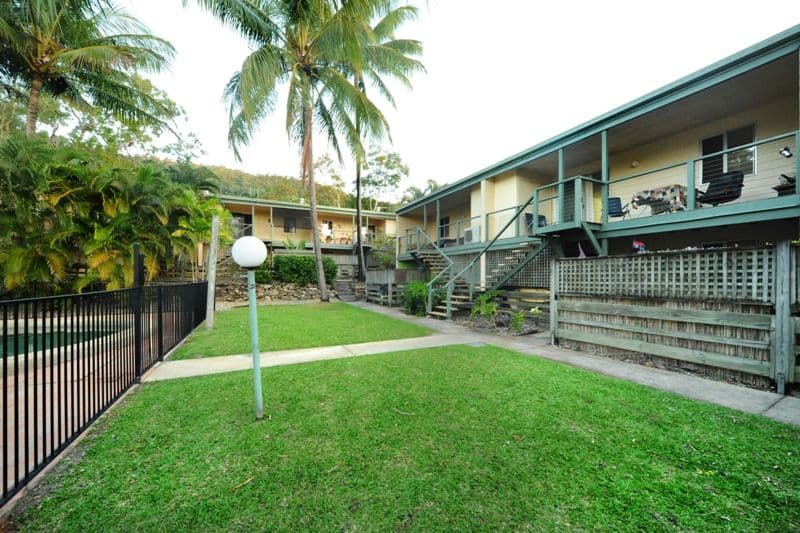 6 St Martins Lane, CANNONVALE QLD 4802, Cannonvale - Image 1