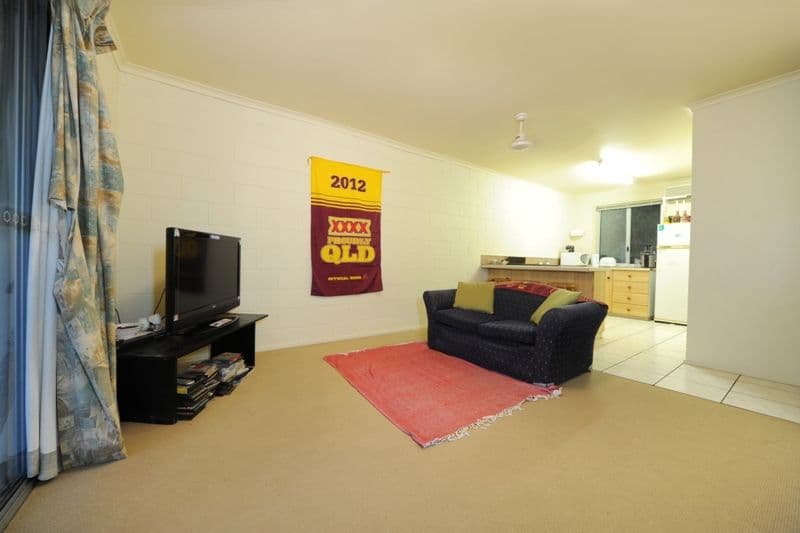 6 St Martins Lane, CANNONVALE QLD 4802, Cannonvale - Thumbnail 4
