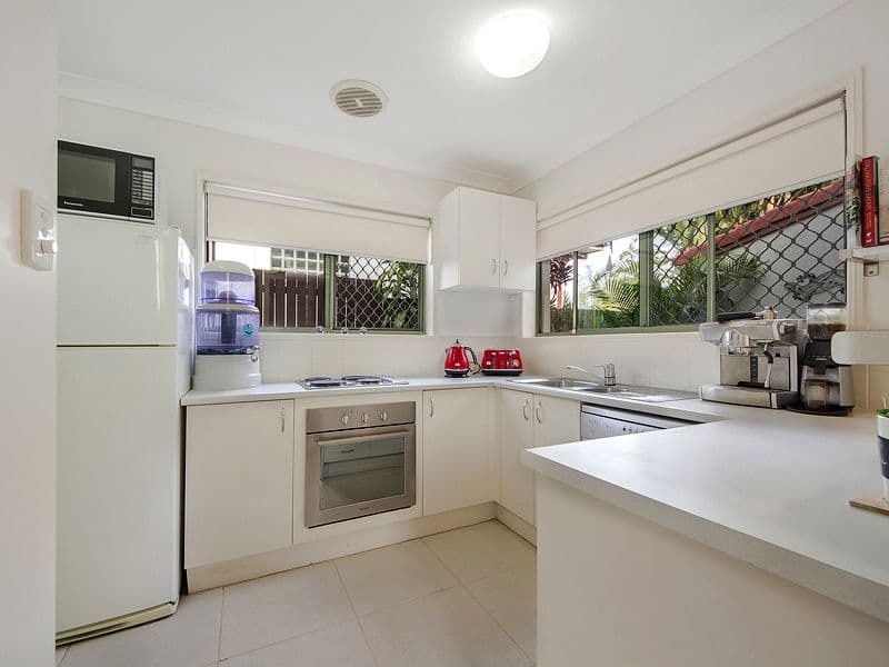 93 Whiting Street, LABRADOR QLD 4215, Labrador - Thumbnail 3