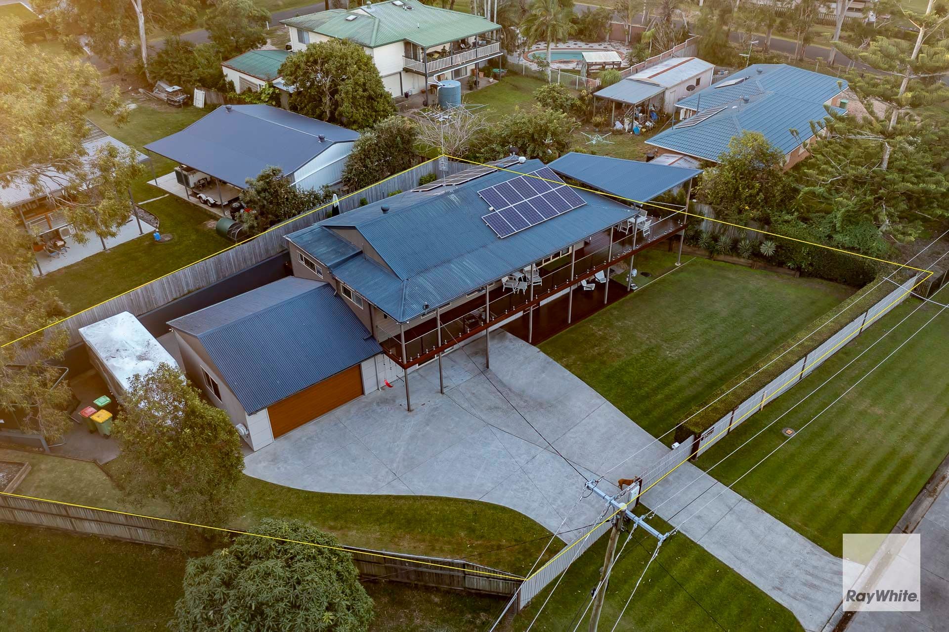 27 Pear Street, Redland Bay QLD 4165, Redland Bay - Thumbnail 2