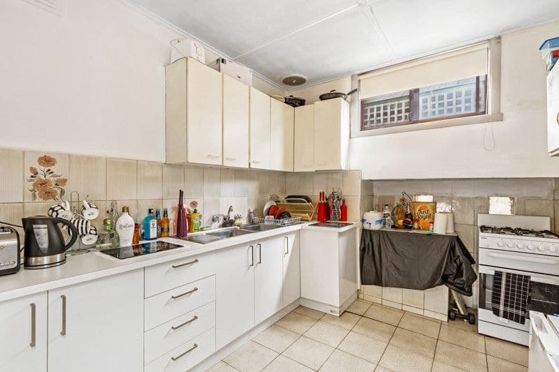 11 Somerville Road, Yarraville - Thumbnail 4