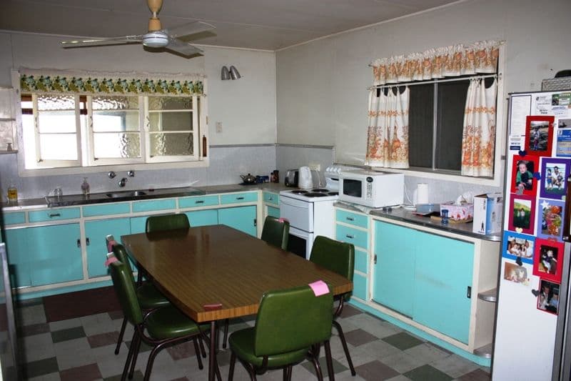 66 Fulham Street, TOOGOOLAWAH QLD 4313, Toogoolawah - Thumbnail 3