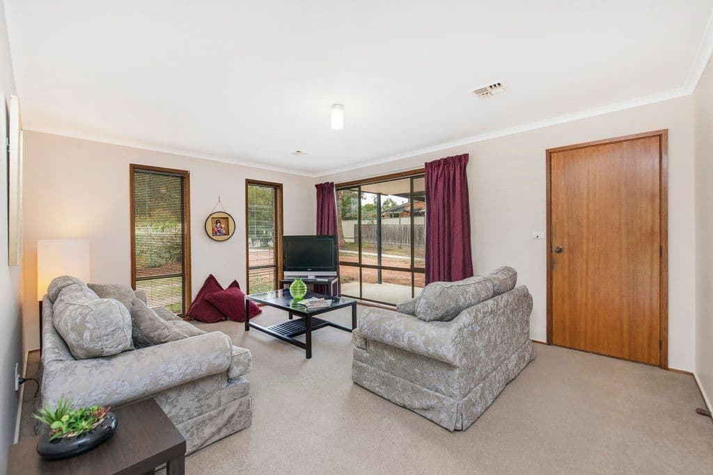 16 Australie Close, Gilmore ACT 2905, Gilmore - Thumbnail 5