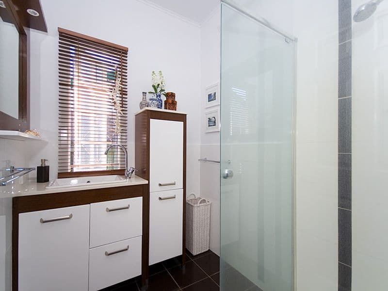 205 Honour Avenue, CHELMER QLD 4068, Chelmer - Thumbnail 5