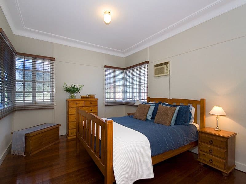 205 Honour Avenue, CHELMER QLD 4068, Chelmer - Thumbnail 6