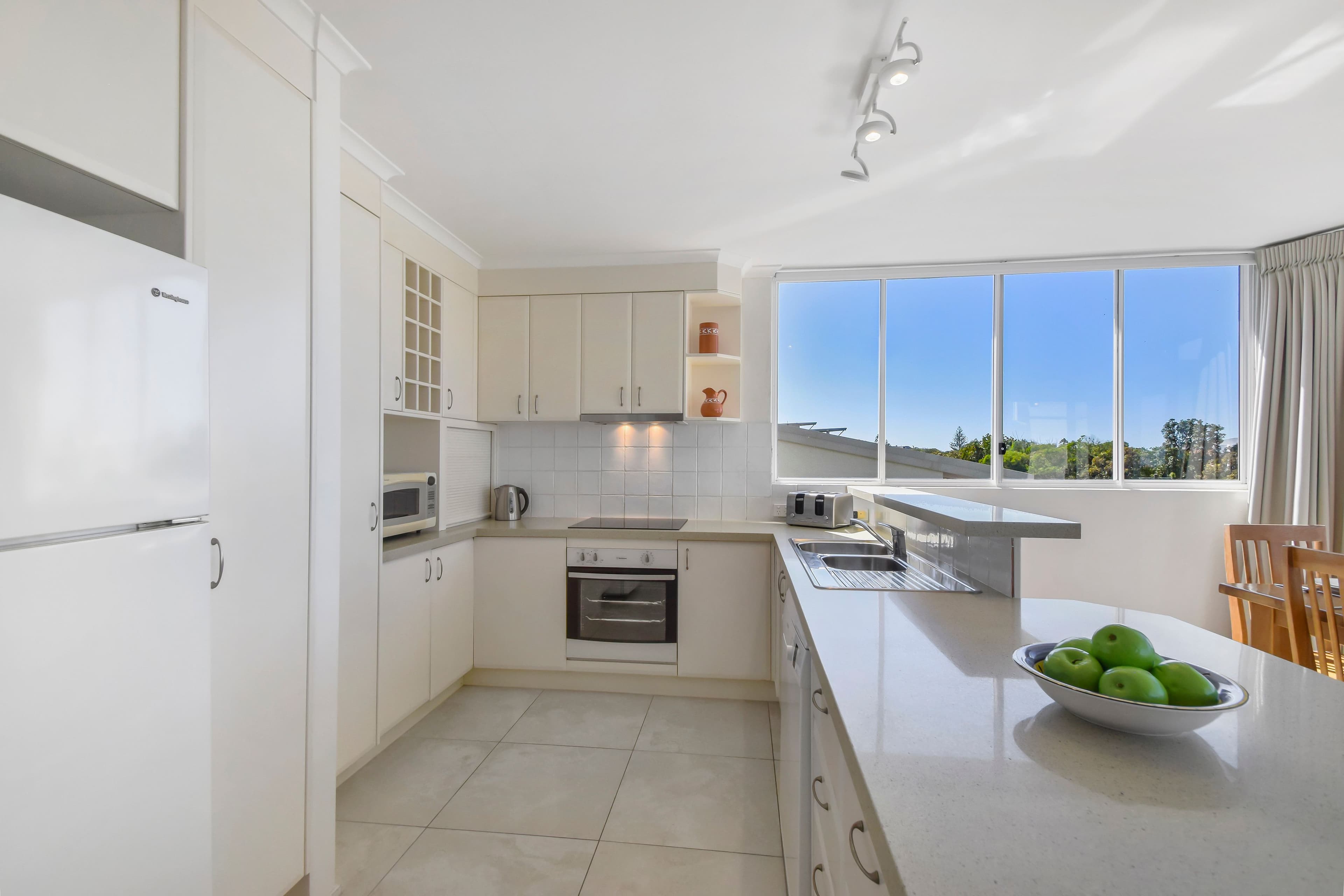 11 Henderson Street, Sunshine Beach QLD 4567, Sunshine Beach - Thumbnail 3