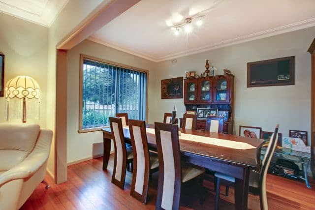 58 Rathcown Road, Reservoir VIC 3073, Reservoir - Thumbnail 3