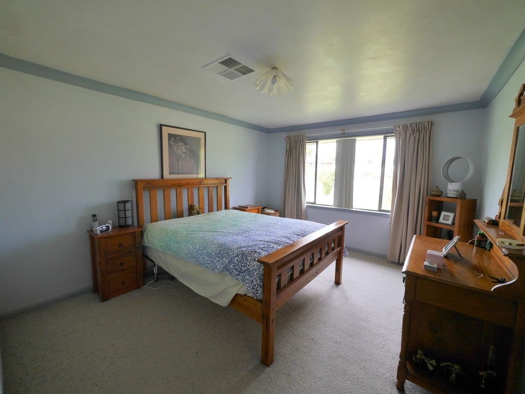 1 Coolabah Crescent, Cowra - Thumbnail 6