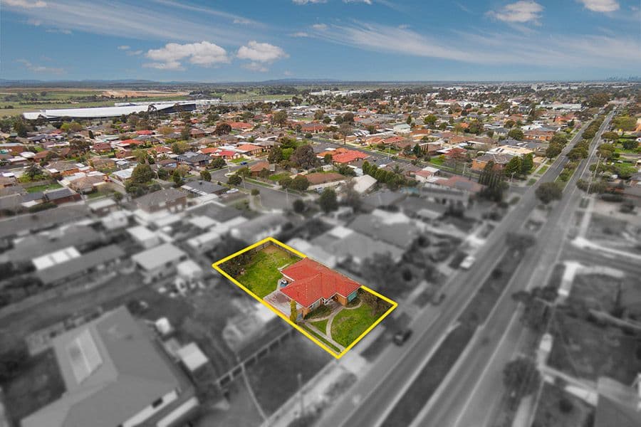 64 Hanson Road, Craigieburn VIC 3064, Craigieburn - Thumbnail 5