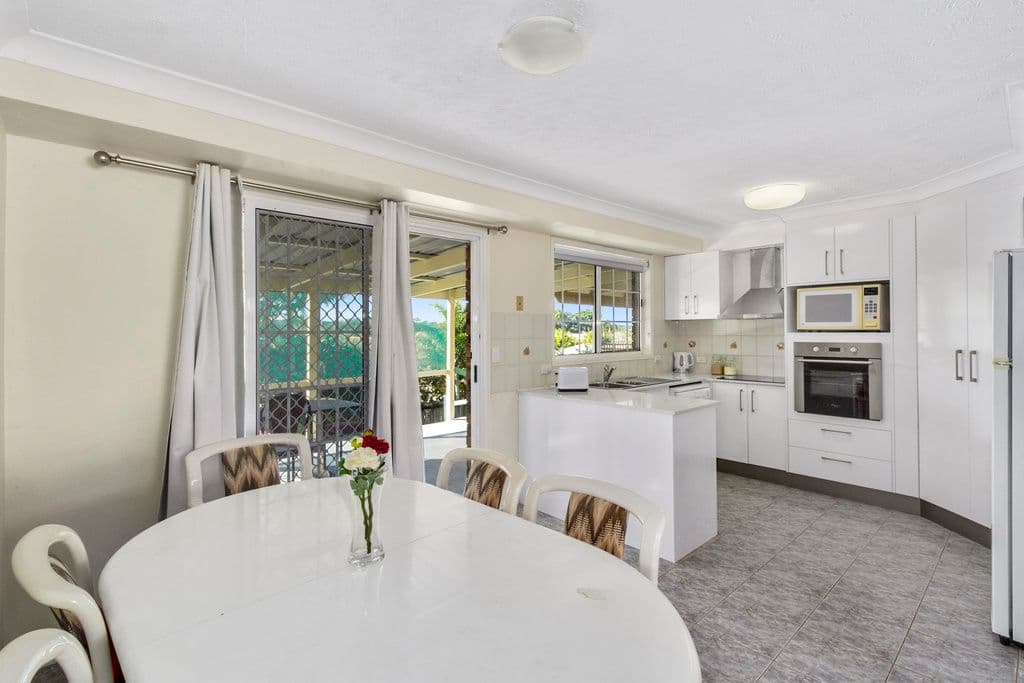 6 Nandina Terrace, Banora Point - Thumbnail 3