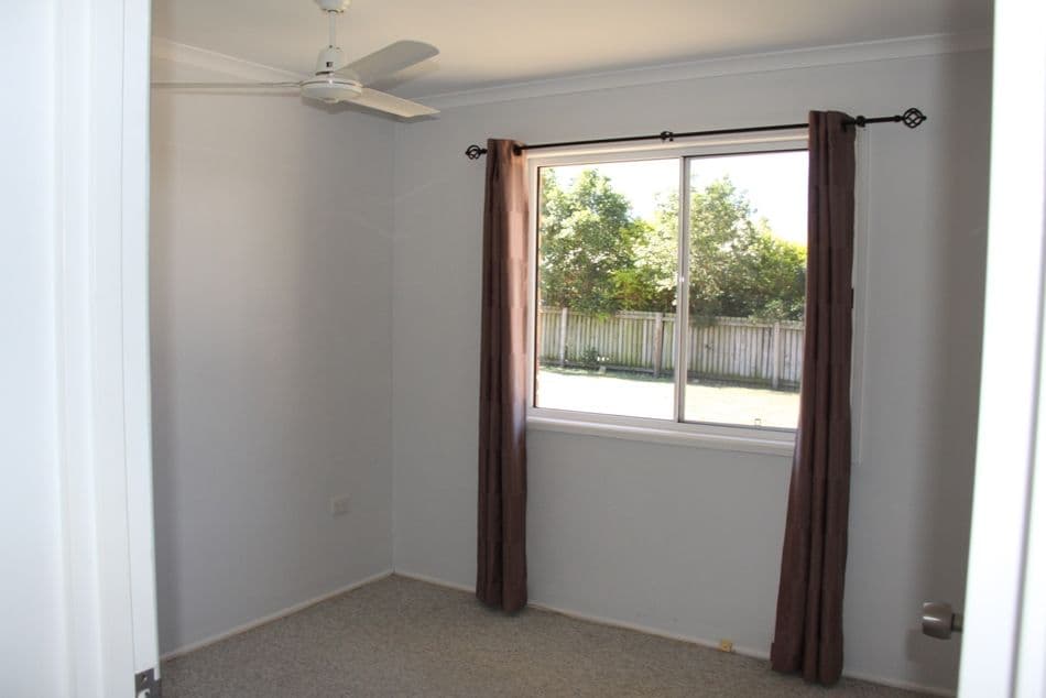 29 DAVINA Street, Boyne Island QLD 4680, Boyne Island - Thumbnail 4