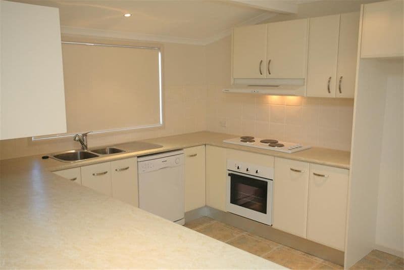 37 Waigani Avenue, KAWUNGAN QLD 4655, Kawungan - Thumbnail 3