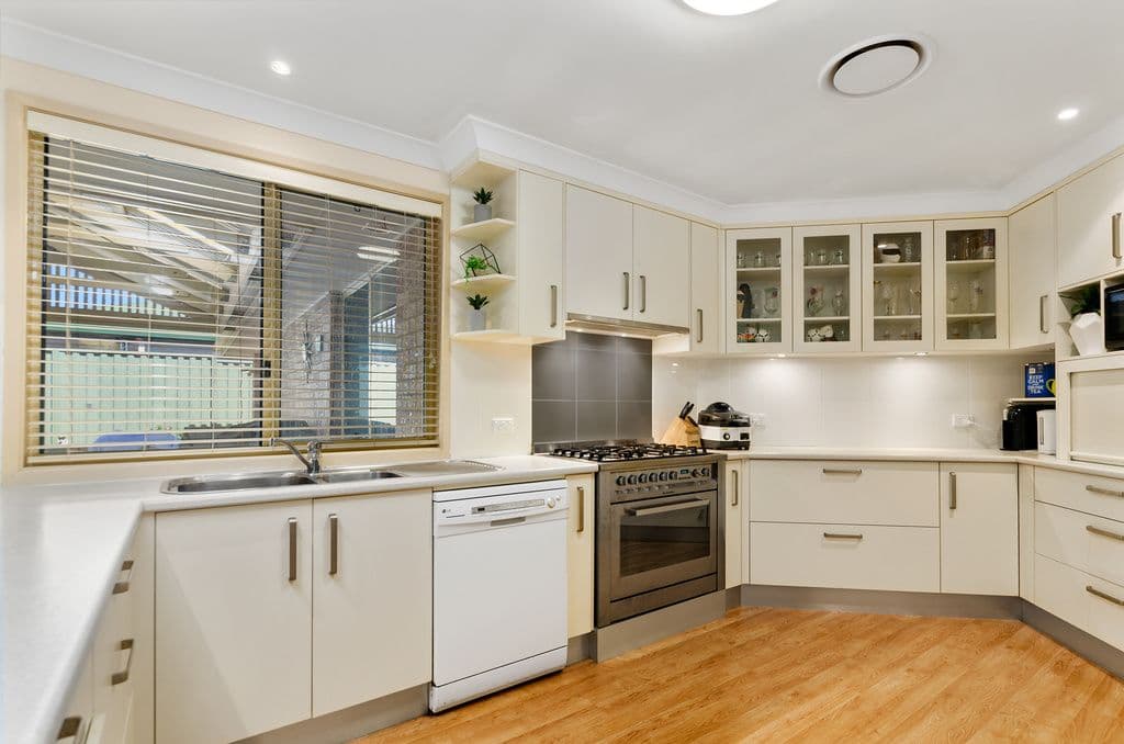 121 Ashburton Drive, Albion Park NSW 2527, Albion Park - Thumbnail 2