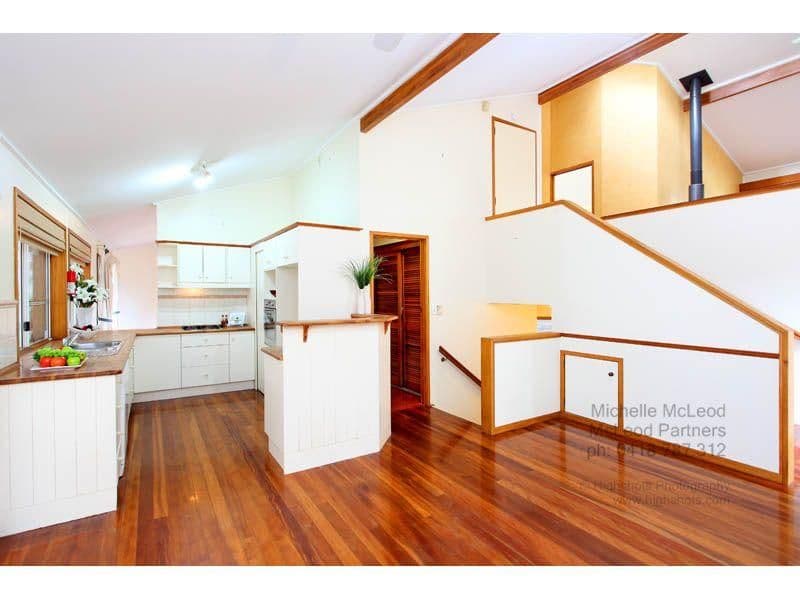 98 Creekside Street, KENMORE HILLS QLD 4069, Kenmore Hills - Thumbnail 2