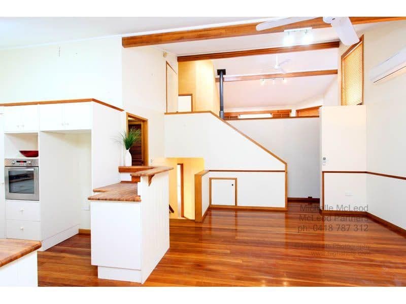 98 Creekside Street, KENMORE HILLS QLD 4069, Kenmore Hills - Thumbnail 3