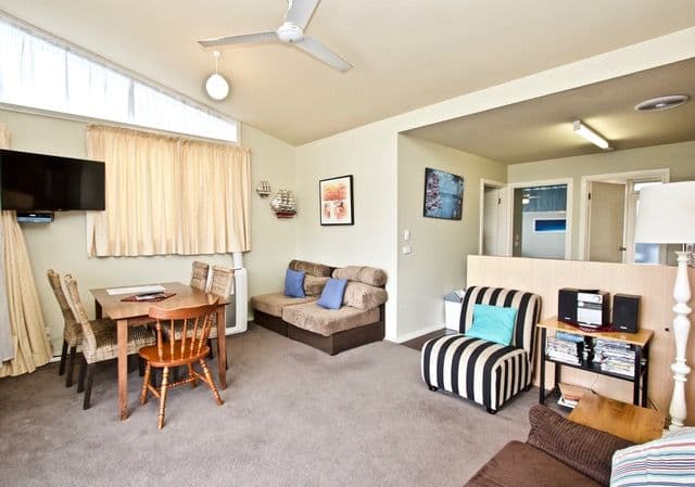 2-4 Park Street, Cowes VIC 3922, Cowes - Thumbnail 2