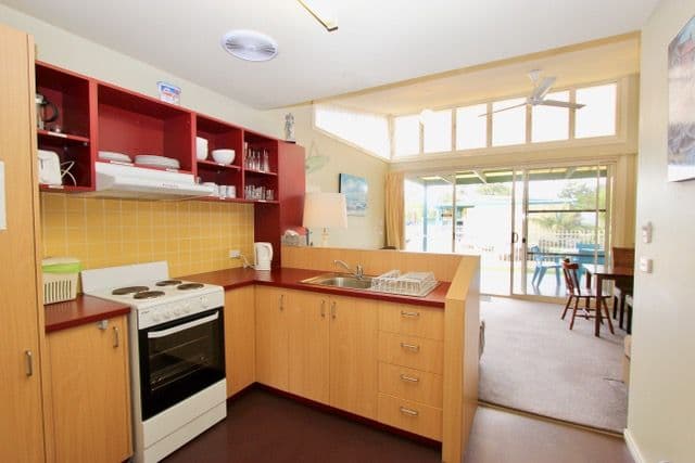 2-4 Park Street, Cowes VIC 3922, Cowes - Thumbnail 3