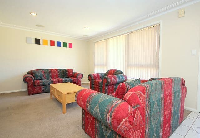 42 Flinders Road, GEORGES HALL NSW 2198, Georges Hall - Thumbnail 2