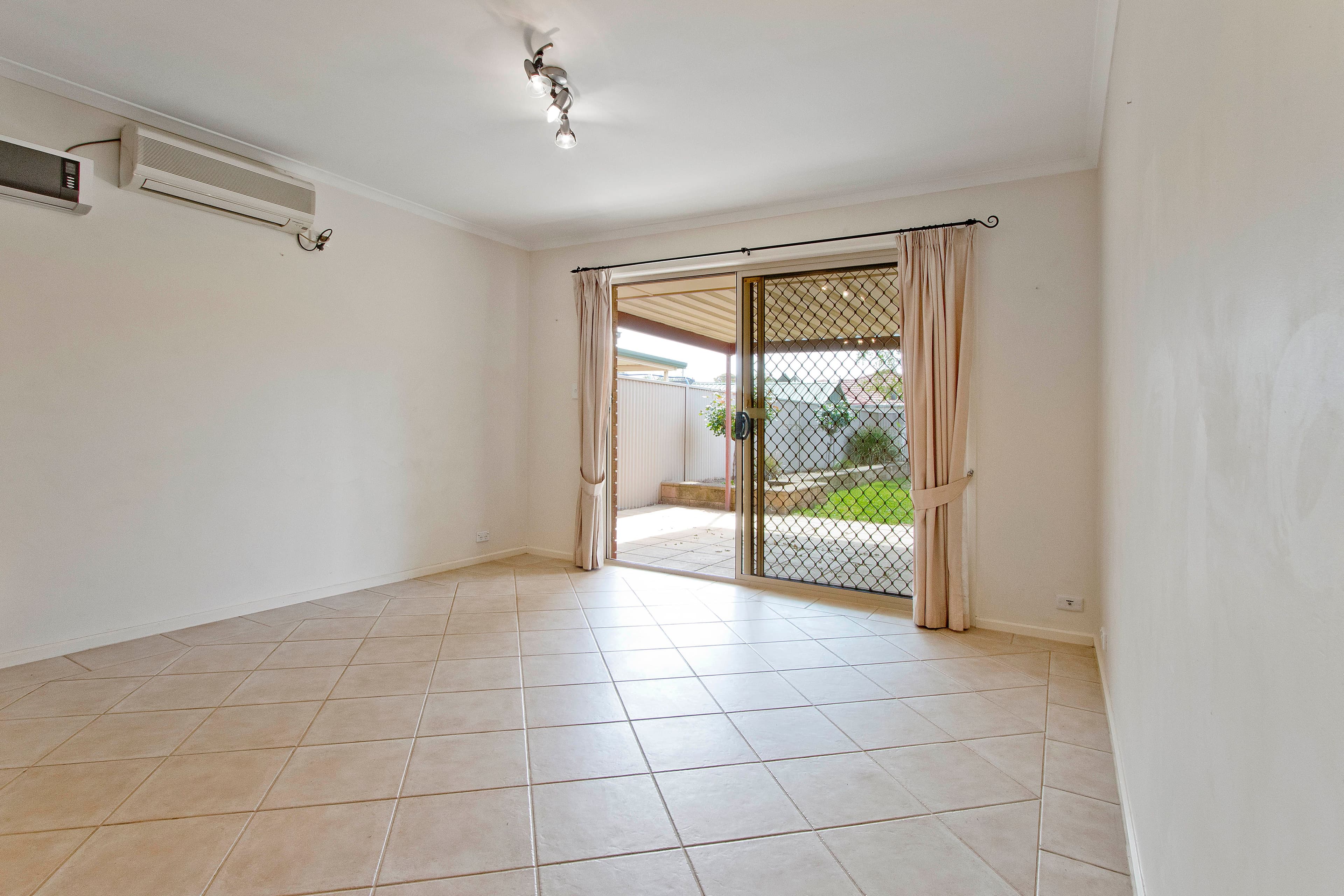 24 Lachlan Street, Ferryden Park SA 5010, Ferryden Park - Thumbnail 4